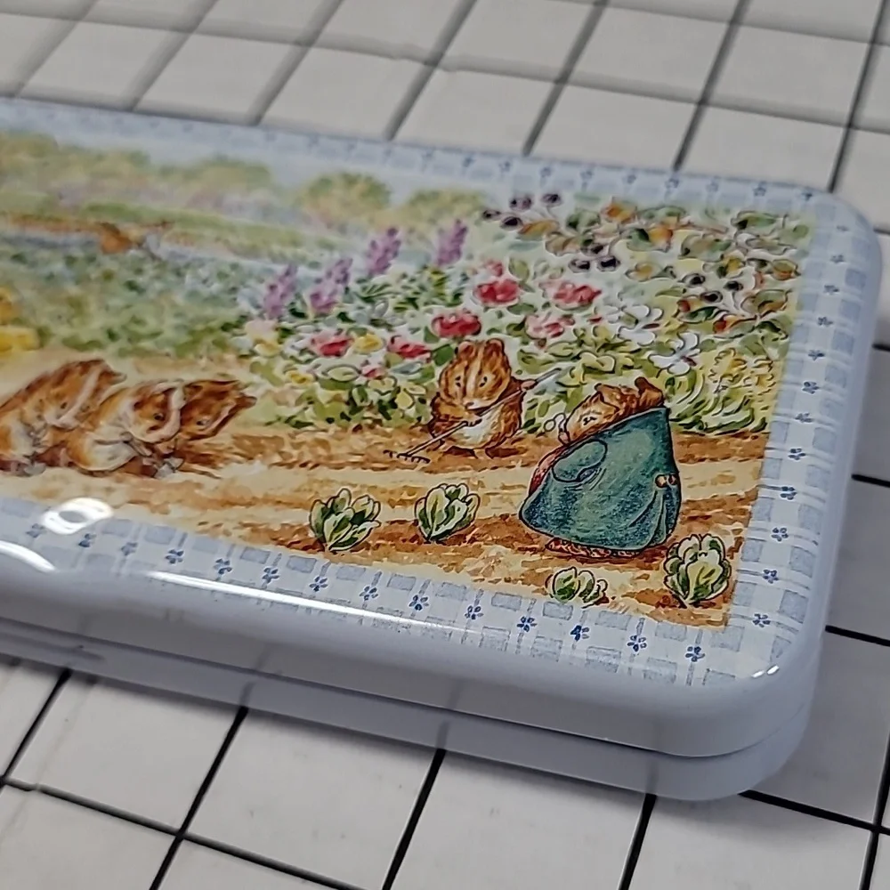 Vintage‎ Peter Rabbit Pencil Tin Preloved